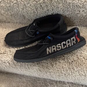 Hey Dude Nascar Black Men’s Size 12